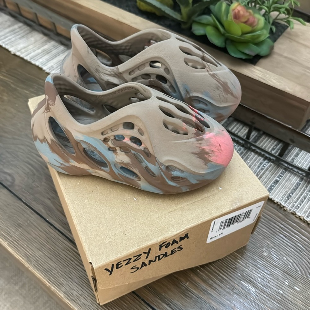 Toddler 6K Yeezy Foam Runner